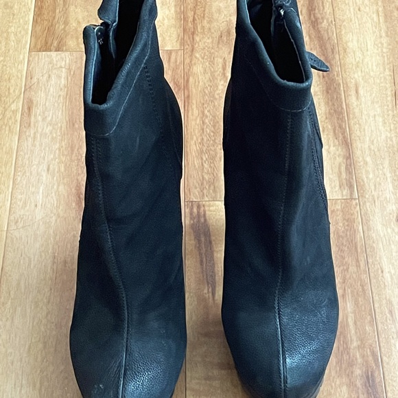 Black Platform Bootie - Size 10 - Picture 5 of 11